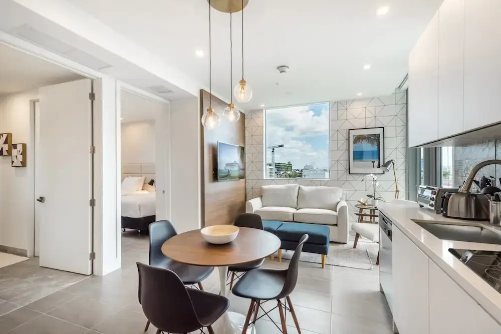 VHC Luxury Apartments 538 Apt #301