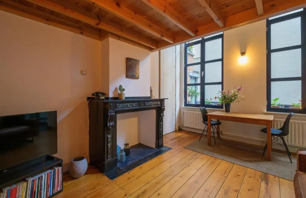 Apartment in historical centre with private courtyard