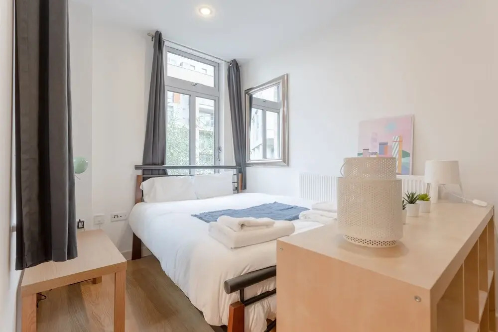 Lovely Modern Studio In Limehouse