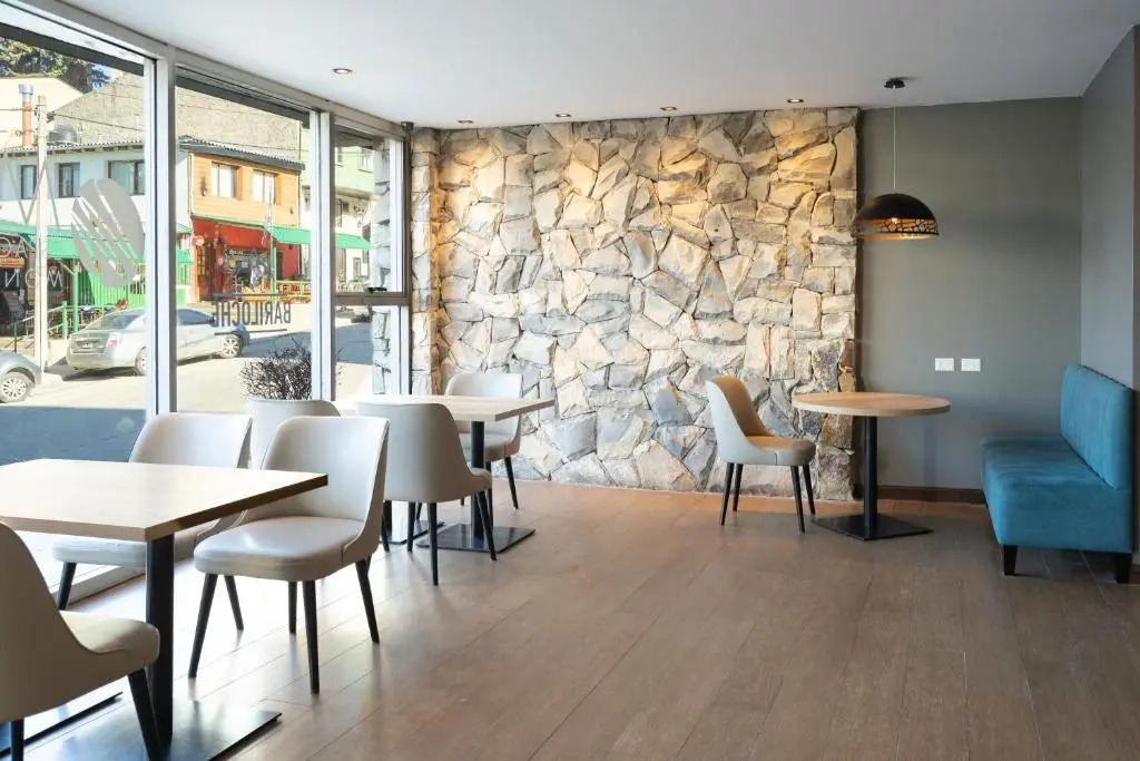 Hotel Lagos Andinos