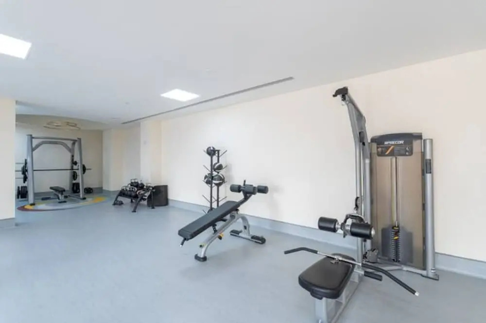 Stylish 1-bedroom Retreat With Pool in Vibrant Jumeirah Golf Estates