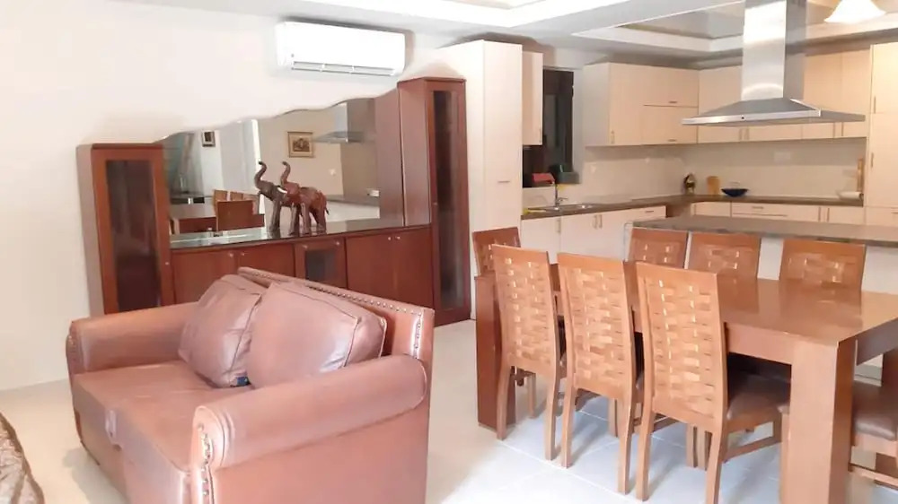 House With 4 Bedrooms in Marathon, With Enclosed Garden and Wifi - 5 km From the Beach