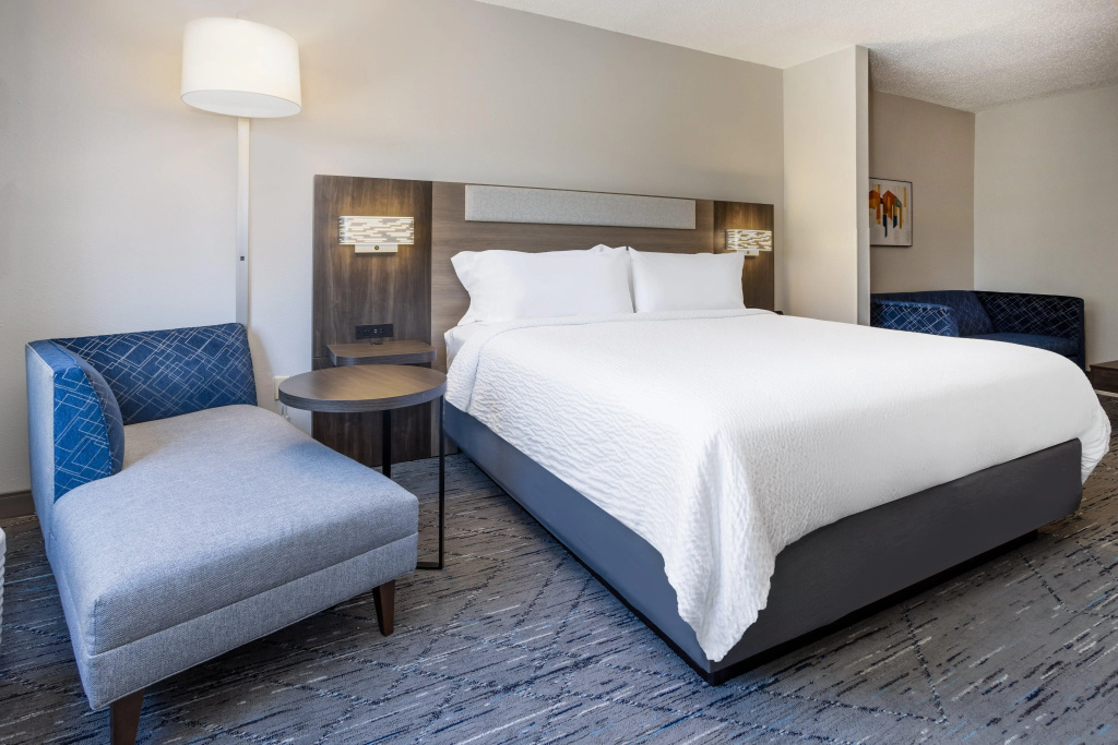 Holiday Inn Express Hotel & Suites New Tampa I-75 by IHG