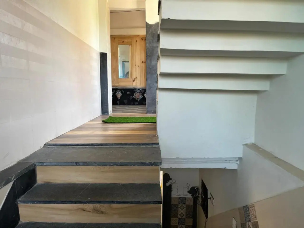 NIRMAN HOMESTAY 5 minutes walk to beach