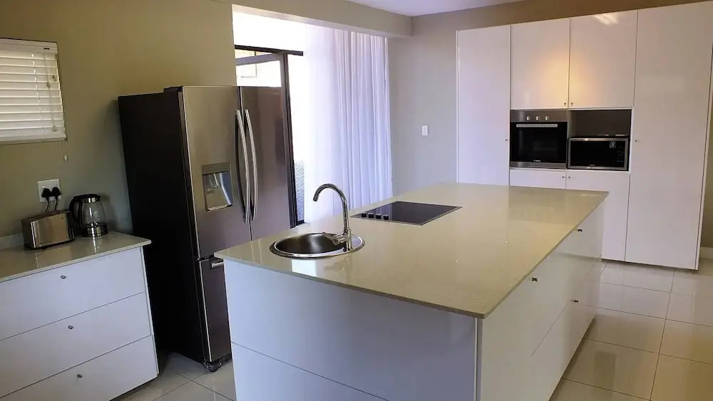 4 bedroom