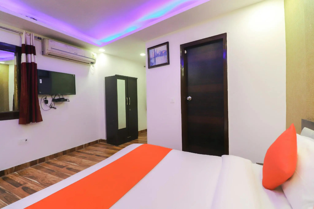 OYO Flagship 63338 Da Adda 18