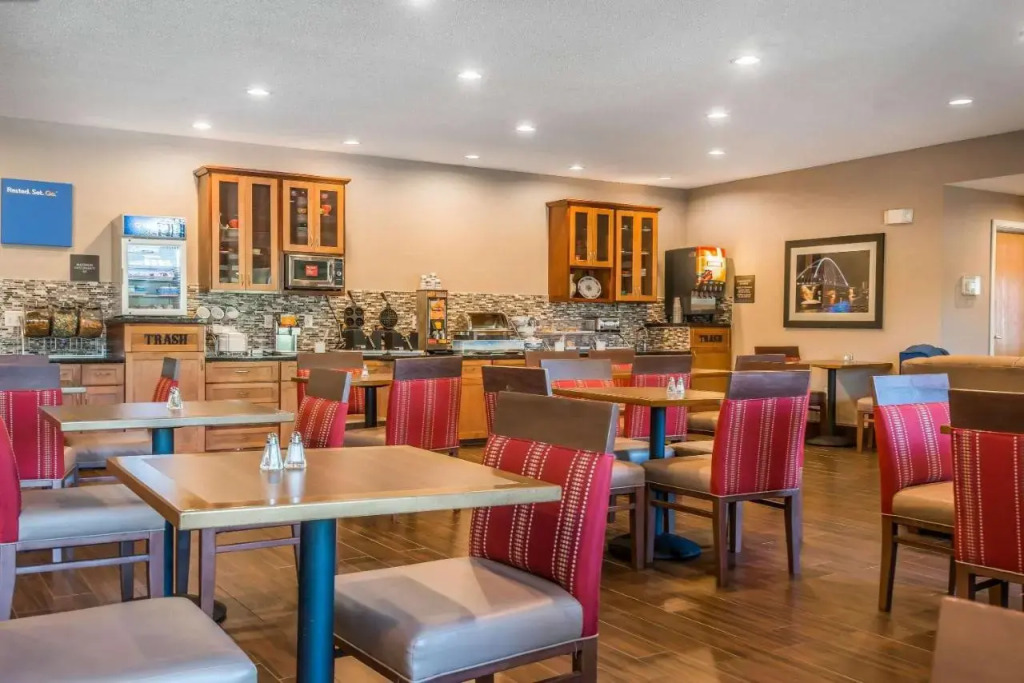 Holiday Inn Express Hotel & Suites Stillwater