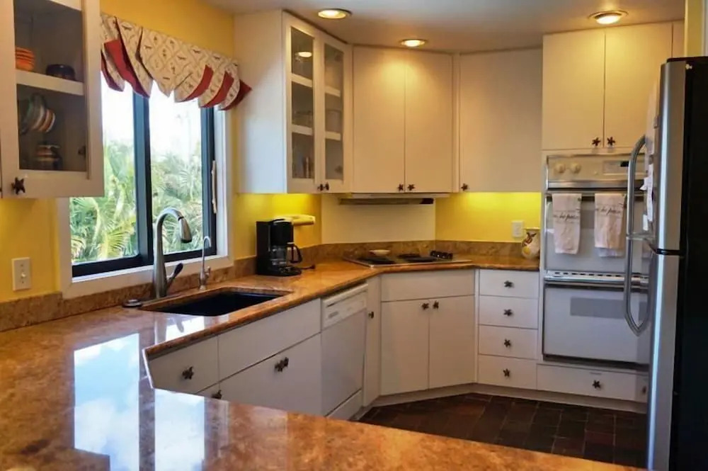 KEN407 5 Bedroom Holiday Home by Marco Naples Vacation Homes
