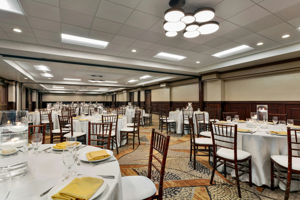 Embassy Suites by Hilton Santa Ana Orange County Airport