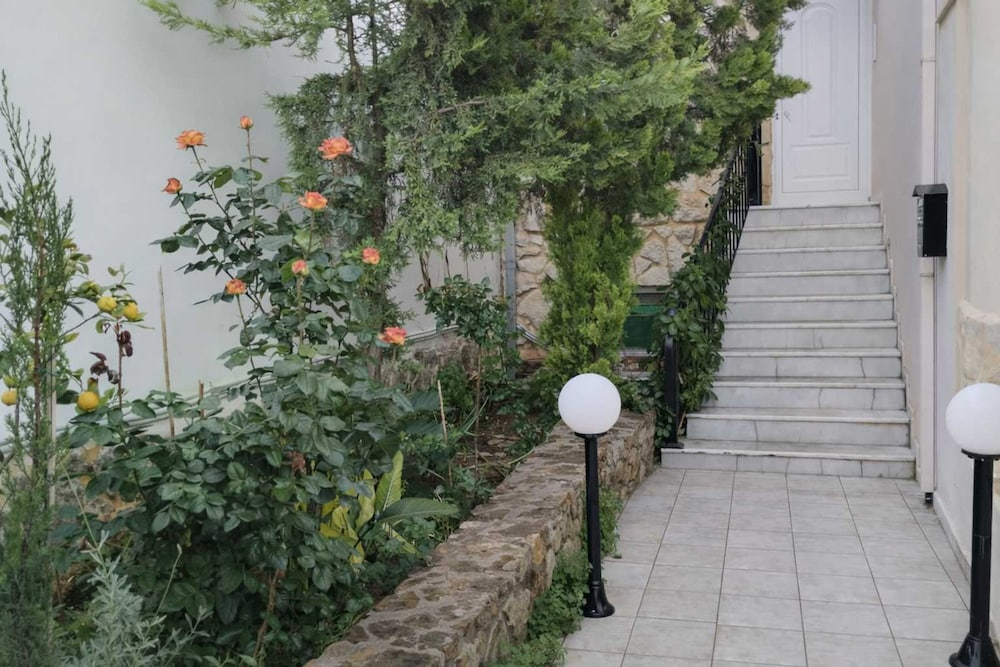 Love Studio - Sitia Cozy Stay w Balcony in Crete