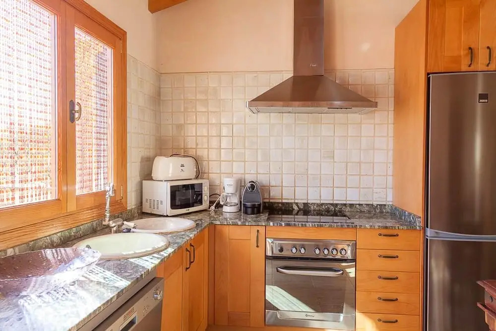 House With 2 Bedrooms in Ses Salines, With Pool Access, Enclosed Garden and Wifi Near the Beach