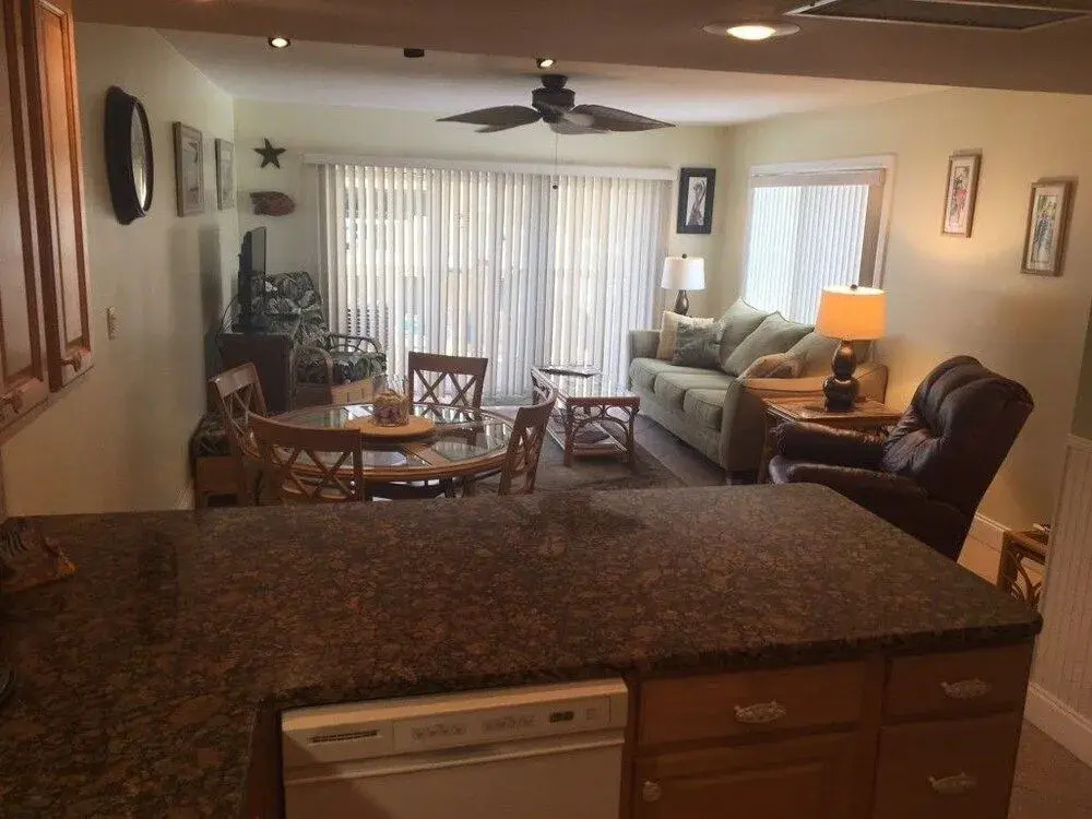 Win-San C-206 - 2 Br Condo