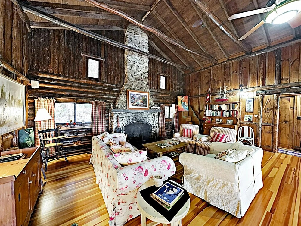 New Listing! Sprucewold W/ Bay-view Veranda 3 Bedroom Cottage