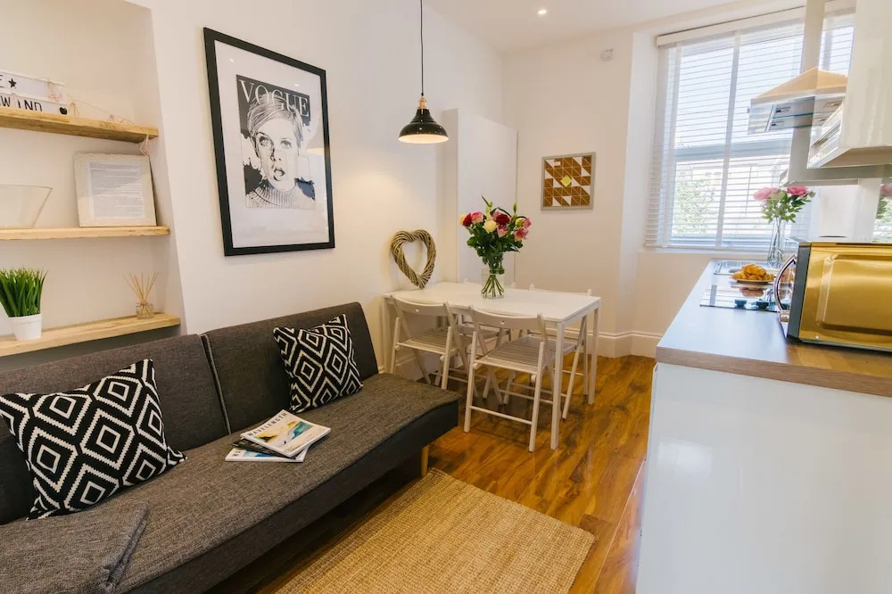 Plymouth Ocean Apartment