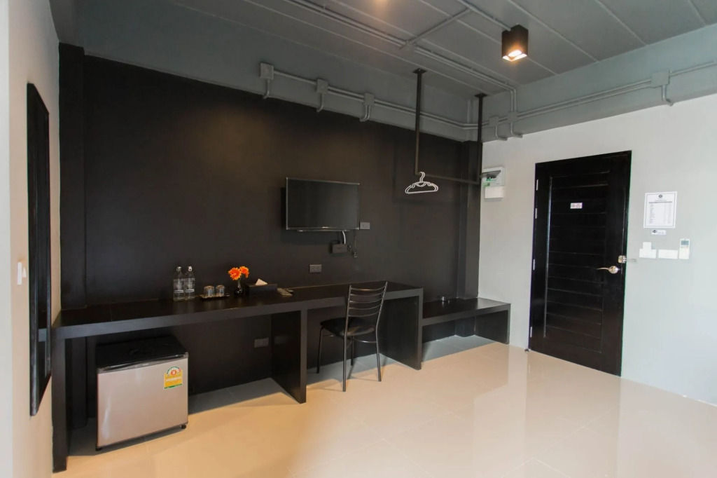 B-Black Hotel Chonburi