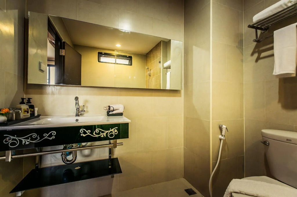De Hug Hotel & Residence