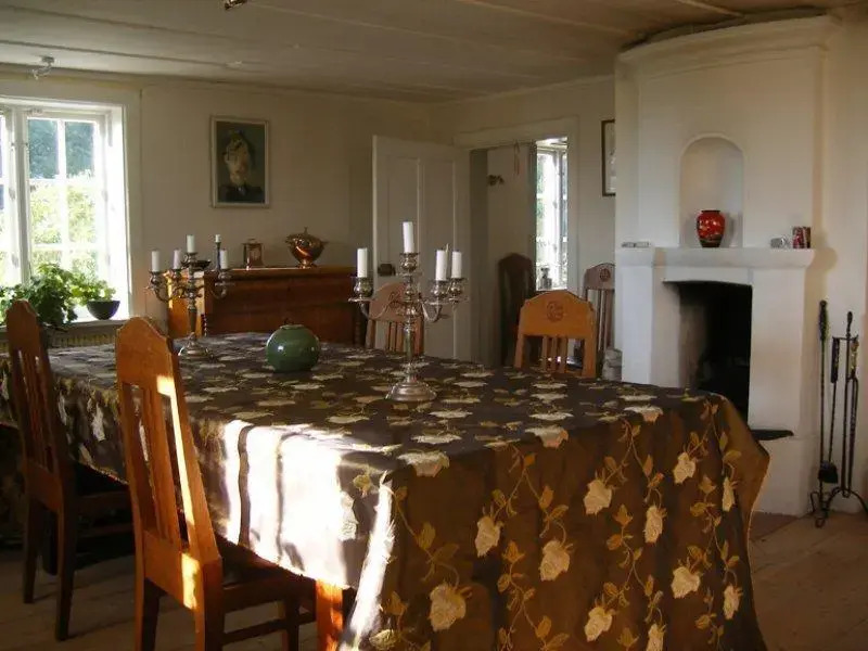 Hacksta Västergård B&B