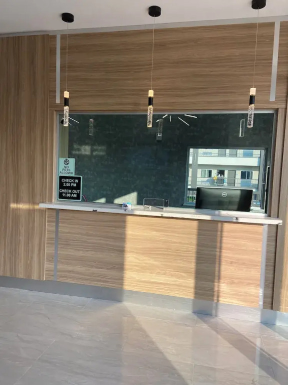 LiV Inn & Suites Houston