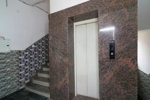 OYO 24448 Flagship Moon Light Guest House