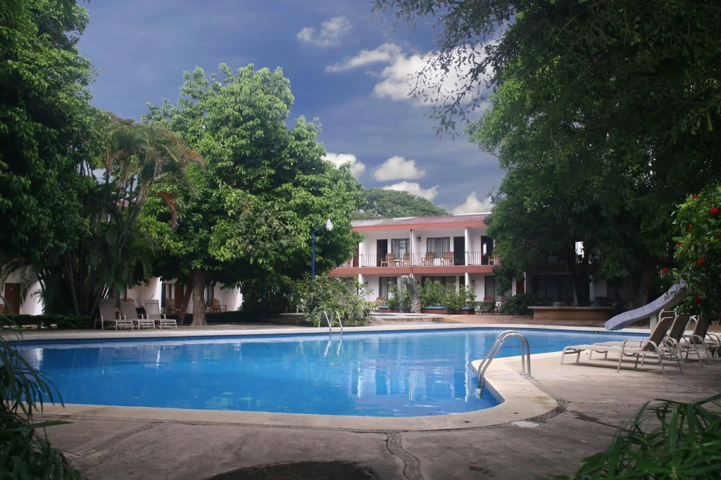 Hotel Boyeros