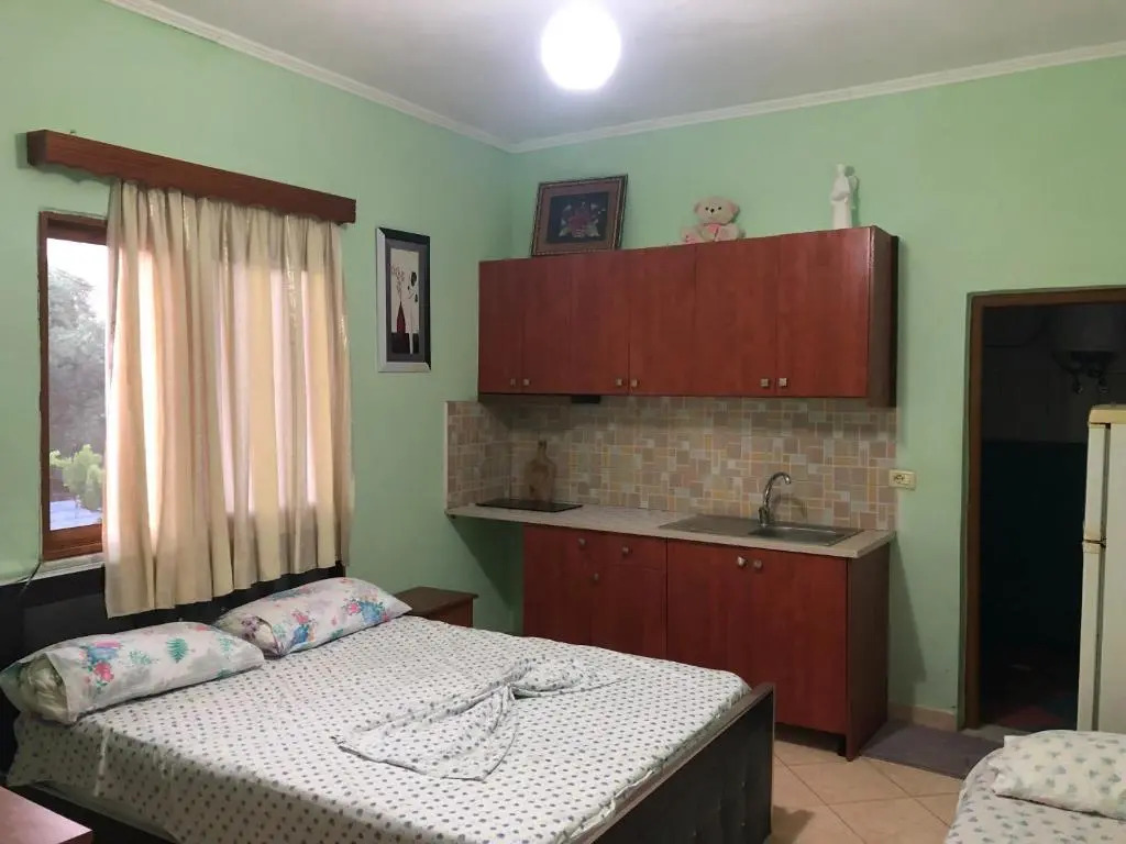 Oni Apartments