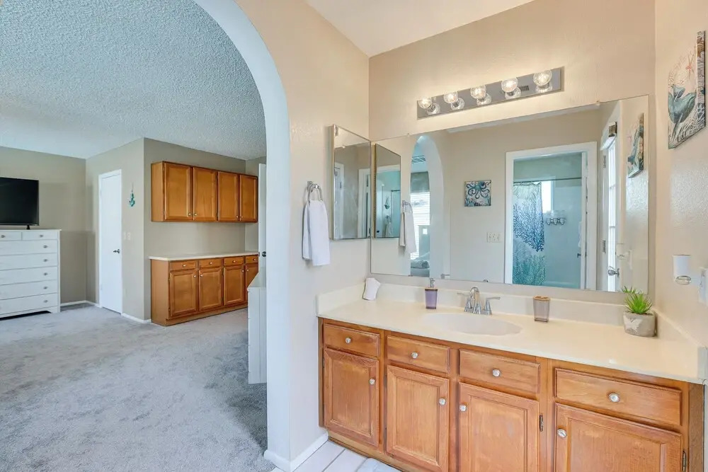 Family-friendly Home w/ Pool & Fire Pit in Peoria