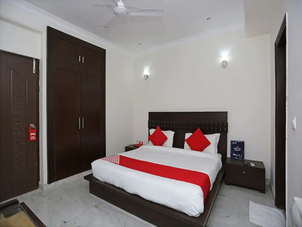 Ryan Residency by OYO Rooms