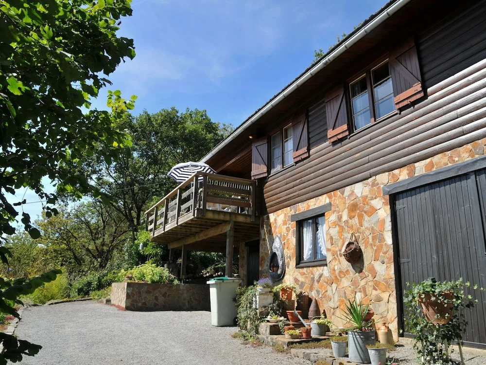 Modern Holiday Home in Durbuy with Sauna