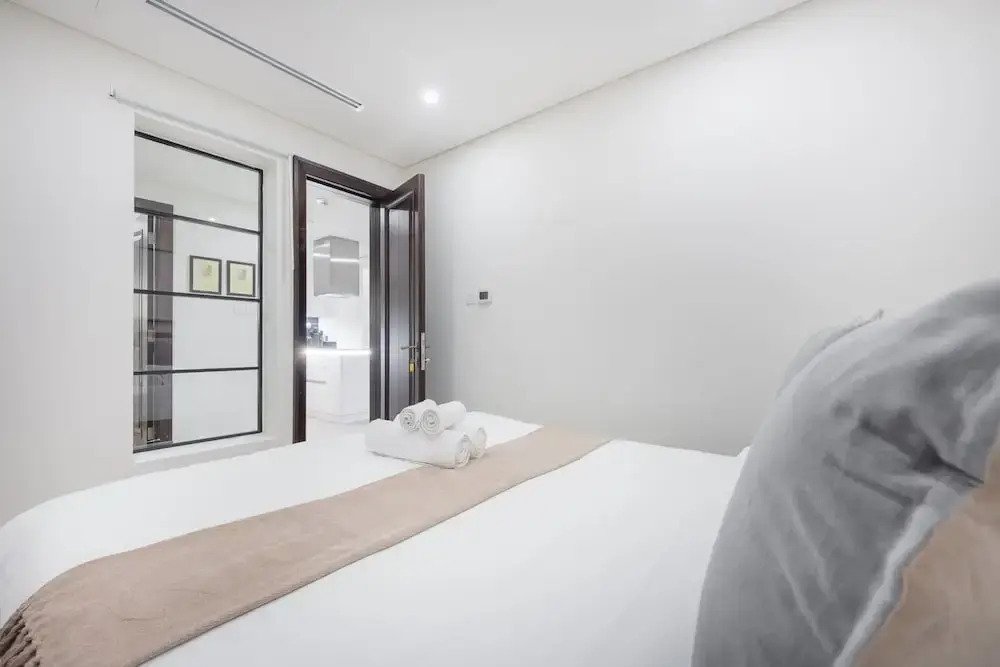 Luxury 2BR Apartment With Full Burj Khalifa View 2-min Walk to Dubai Mall