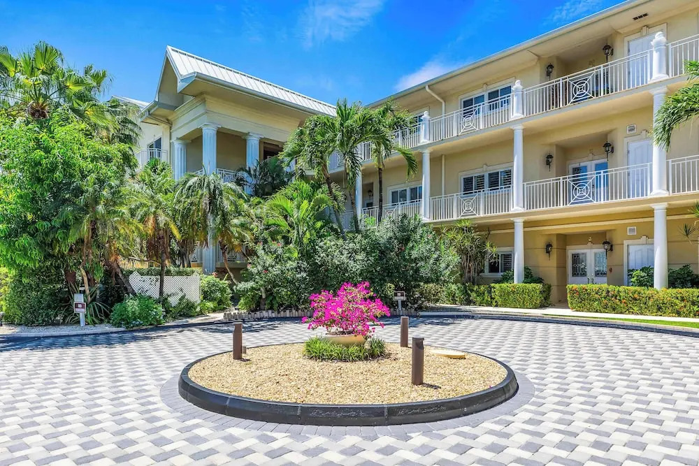 NEW Sleeps 10 - Laguna Del Mar 19 - Seven Mile Beach
