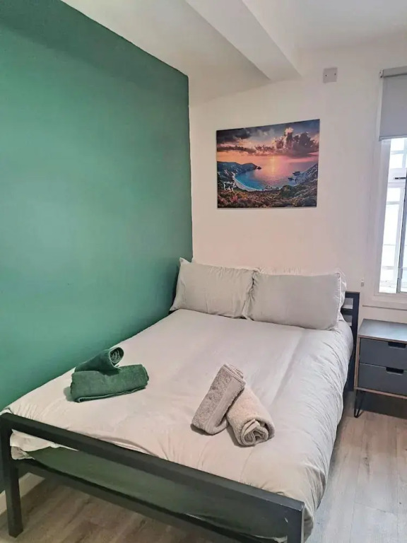 Practical & Affordable 2 BR Flat in City Centre