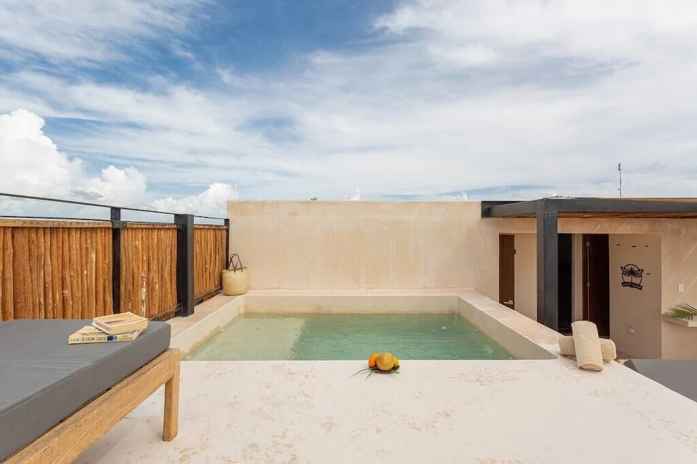 Amor Amor Two Bedroom Penthouse PrivPool