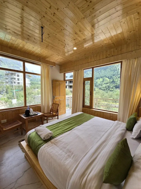 MB Igloo Resort