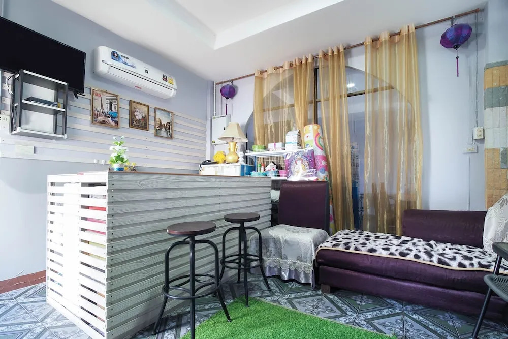 OYO 1006 FO Room