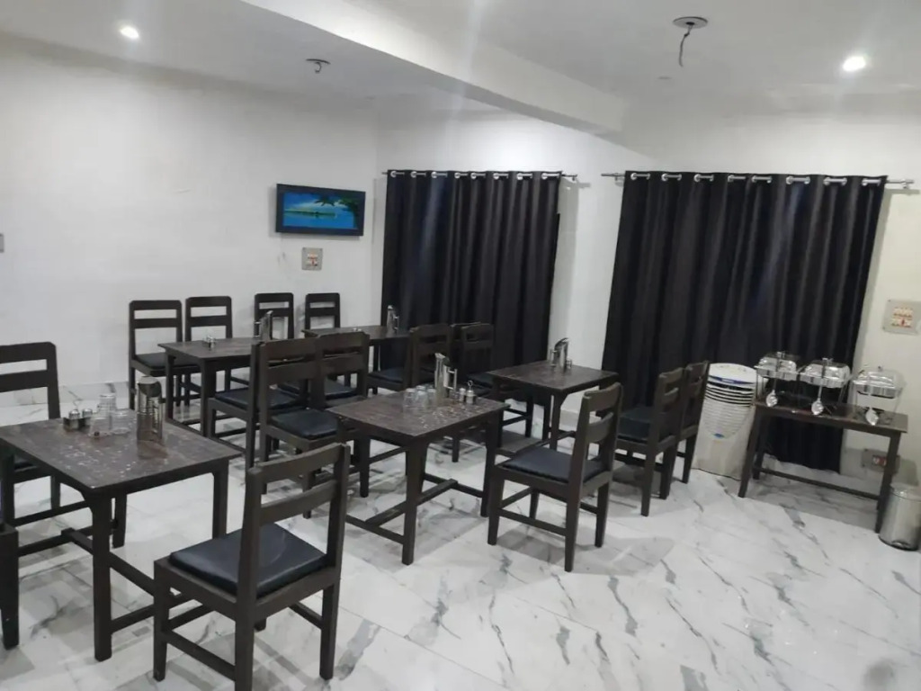 Hotel Silver Inn Srinagar