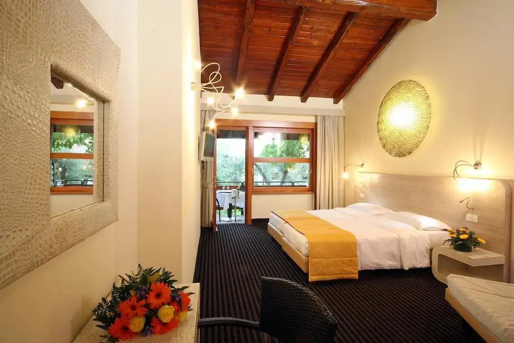 Hotel Sailing Center