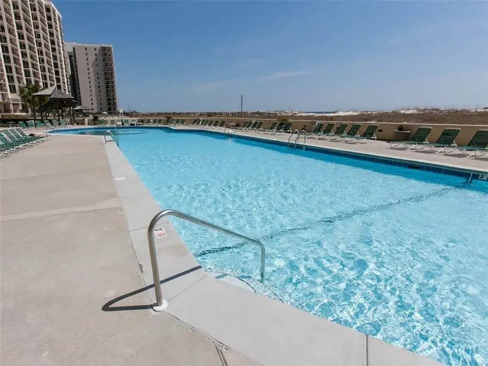 Phoenix VII 614 - 1 Br condo by RedAwning