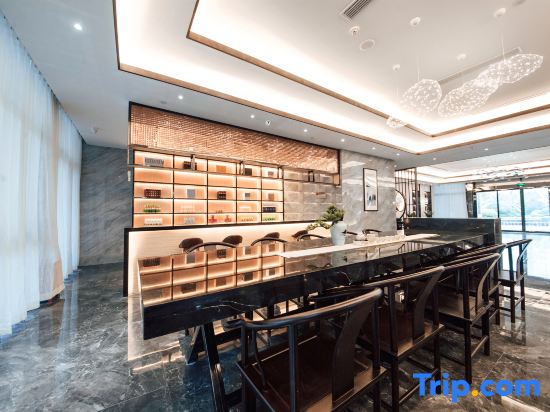 QIANNA HOTEL FINE (Pingdingshan Zhanhe District Biguiyuan)