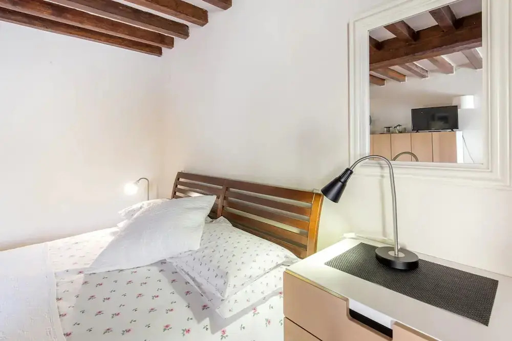 Studio apt (n.2) Ancient Palazzo