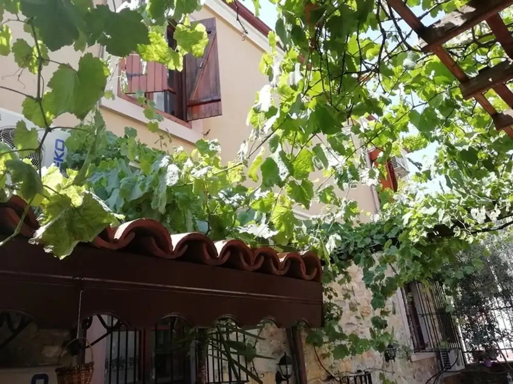 Marti Deluxe Boutique Hotel