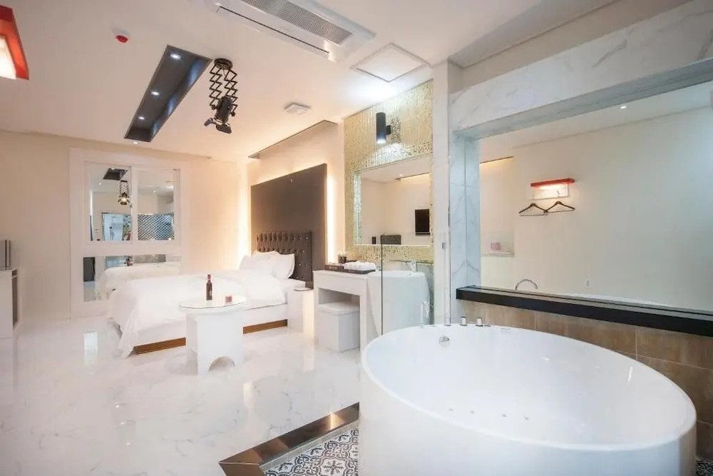 Samho Hotel