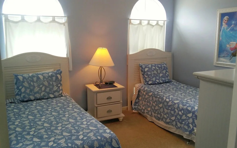 Kissimmee Area Deluxe Homes by SVV