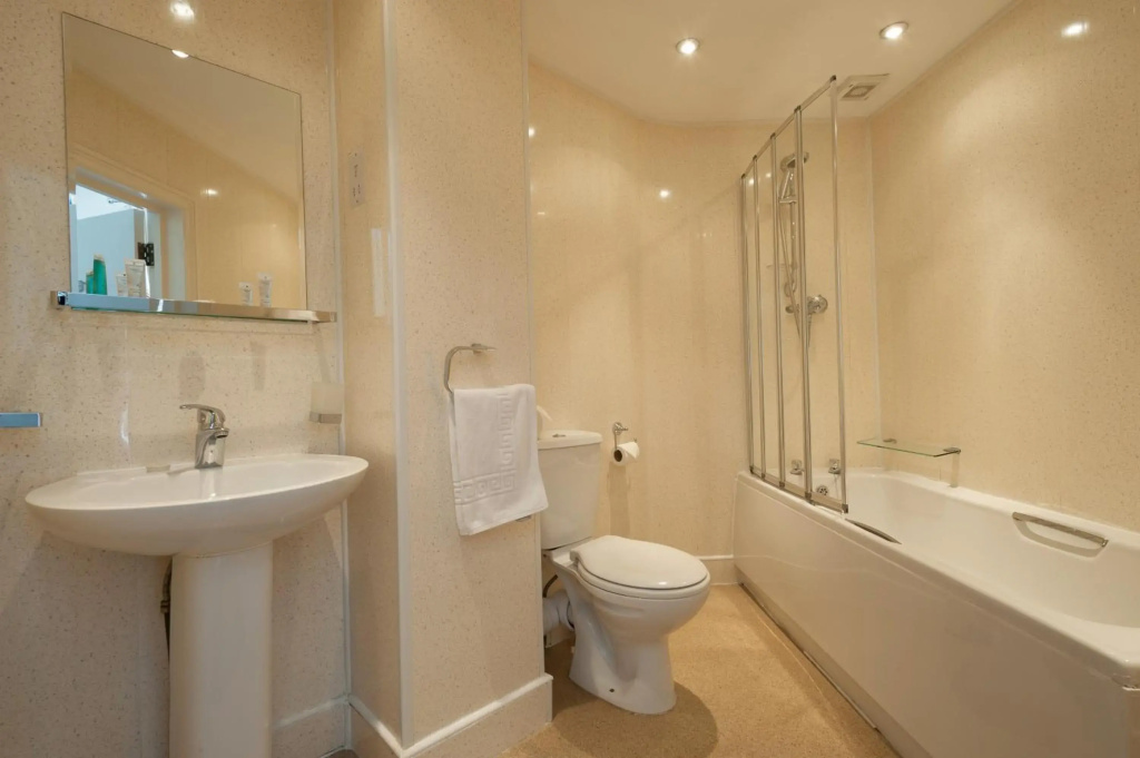 Town House Rooms