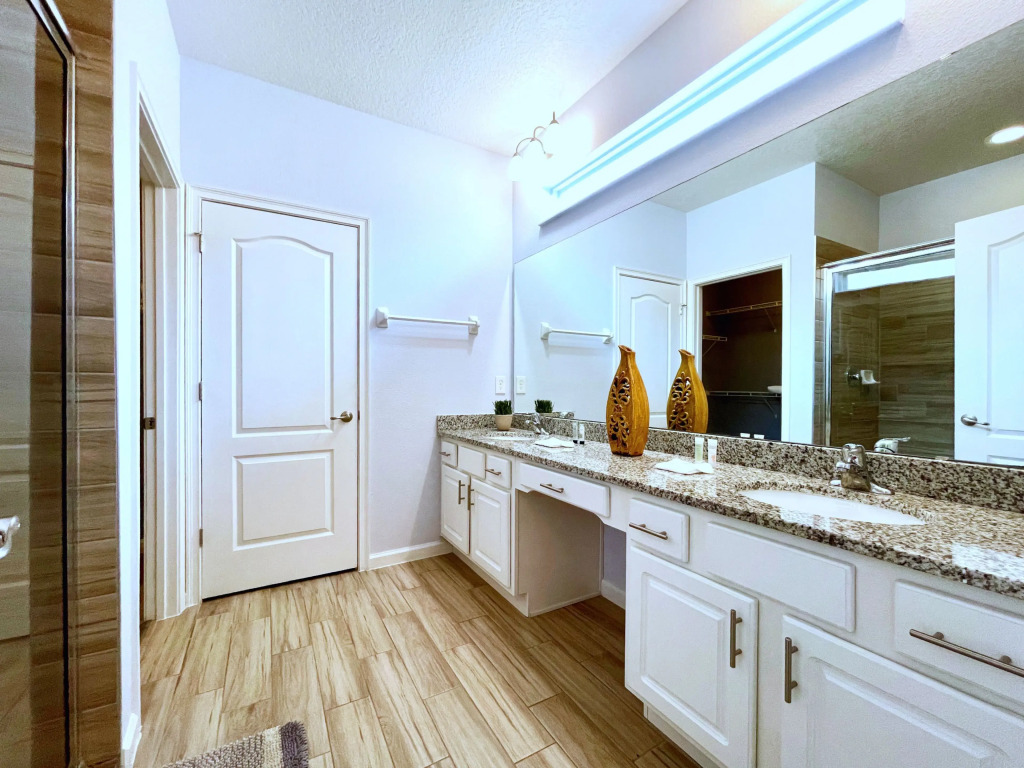 Huge10bd Spa Gm Pool Solterra-5252oa 10 Bedroom Home by Redawning