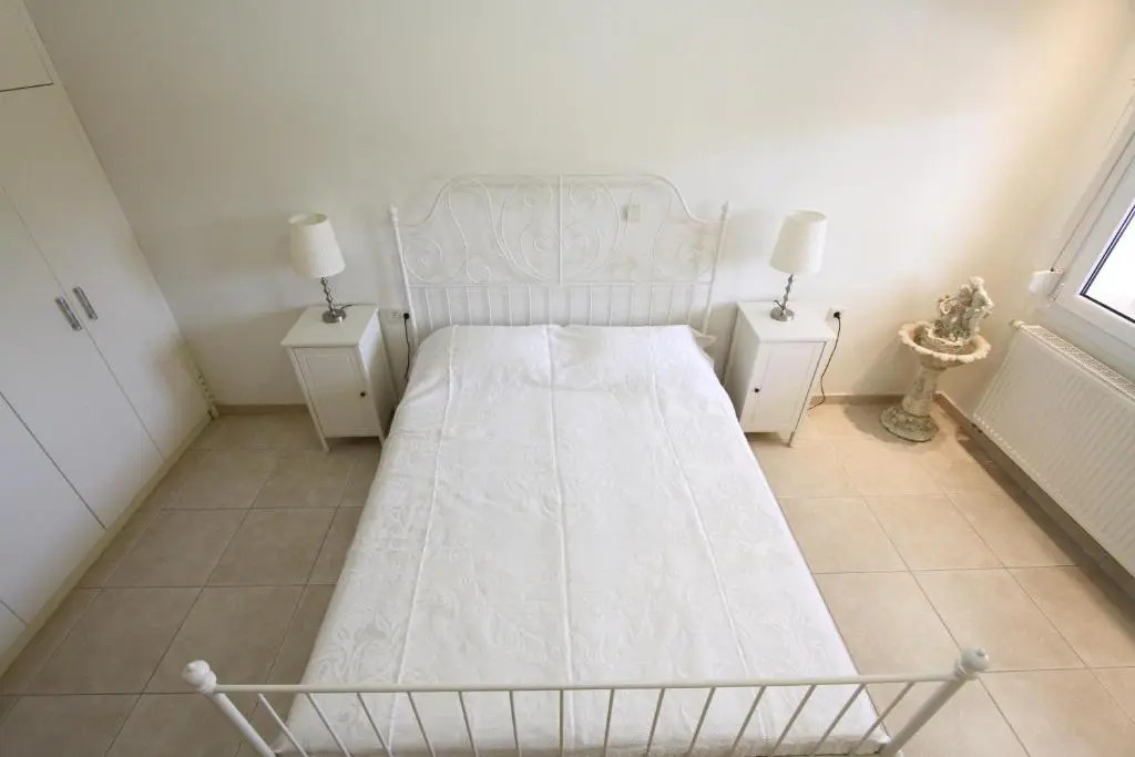 Shemesh Gardens House