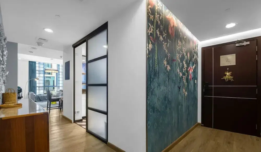 Manzil - Stylish 2BR nr Metro Station Al Jaddaf
