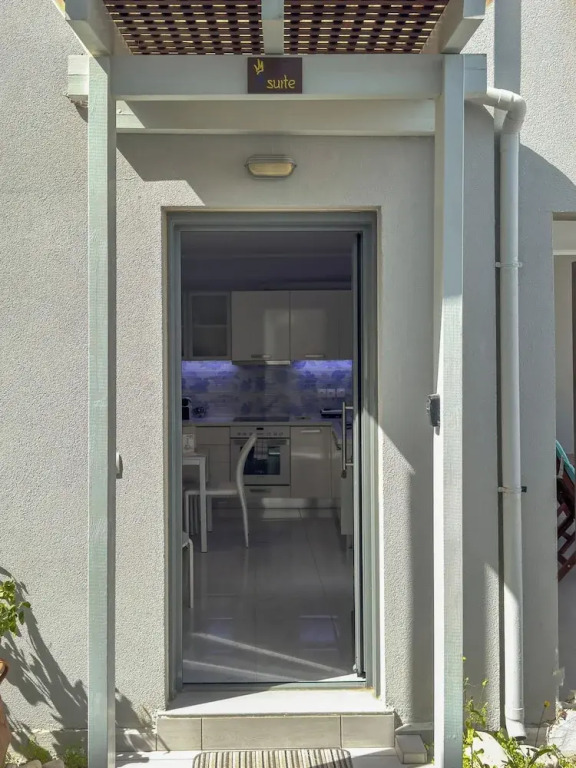 Alisahni Villa & Suite