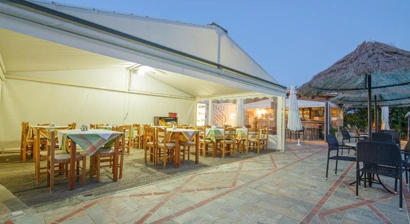 Elpida Apartments