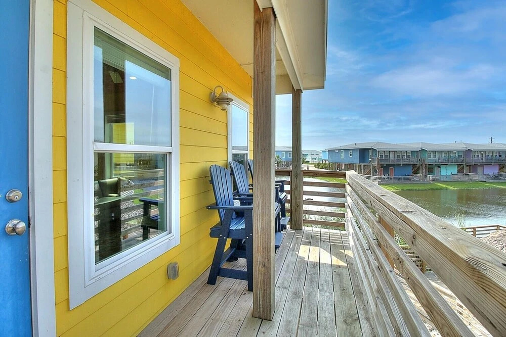There's Money in the Banana Stand Ov26 4 Bedrooms 3.5 Bathrooms Home