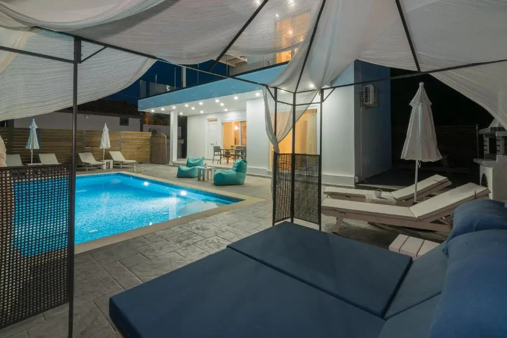 Maridenia Villa - Family Escape with Private Pool, by ZanteWize